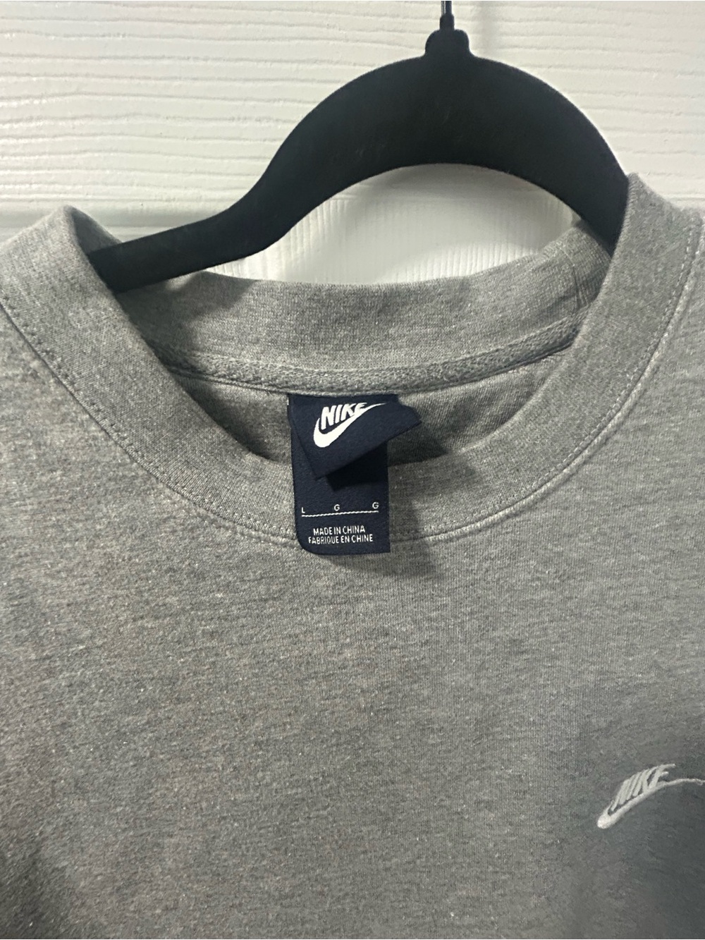 Nike Men's Heather Grey Crewneck Sweatshirt